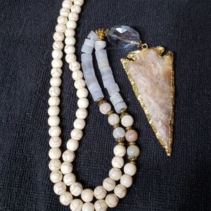 Beautiful handmade Spearhead neclace by Fabulous